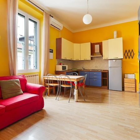 Milano Viale Umbria Colorful Apartment Εξωτερικό φωτογραφία