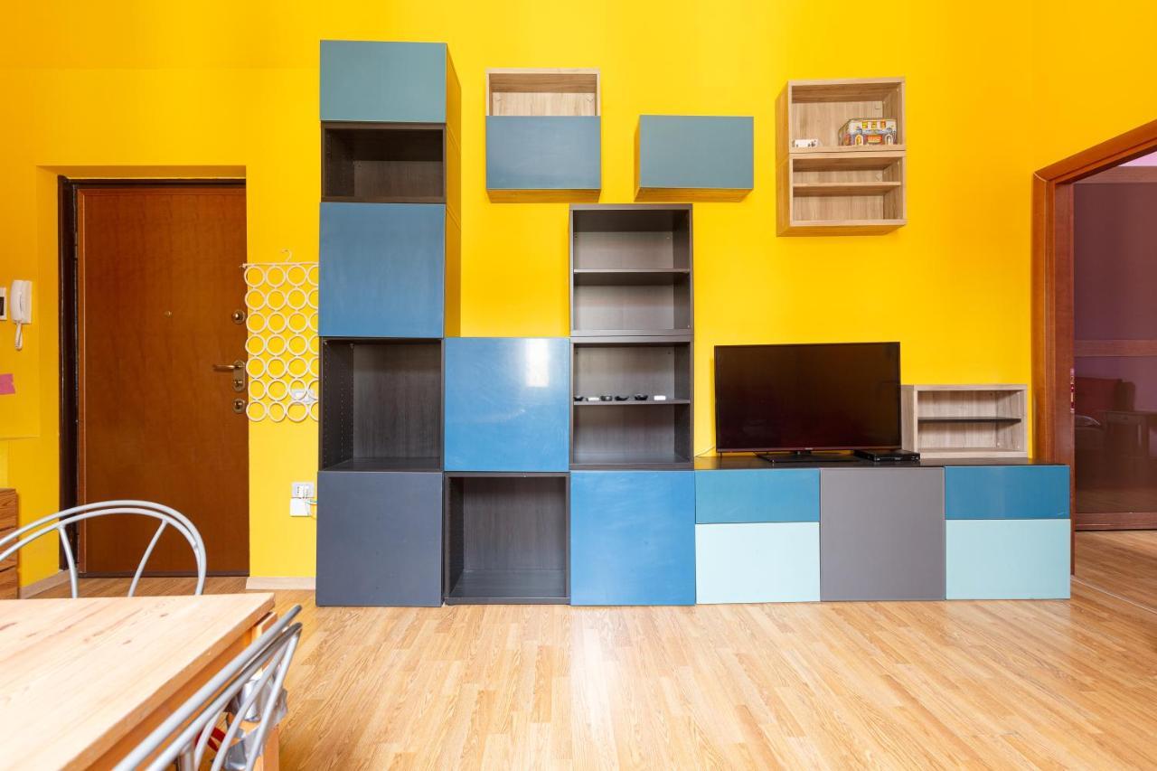 Milano Viale Umbria Colorful Apartment Εξωτερικό φωτογραφία